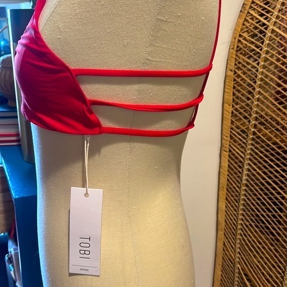NWT tobi bright red caged bikini top in women’s large - Picture 5 of 6